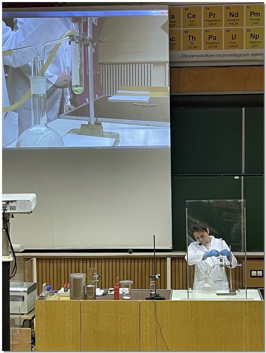Pokazy_chemiczne025.JPG
